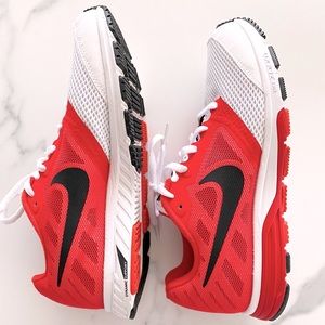 NIKE Sneakers (Like New!) Size US 6 (Men)/8 (Women)